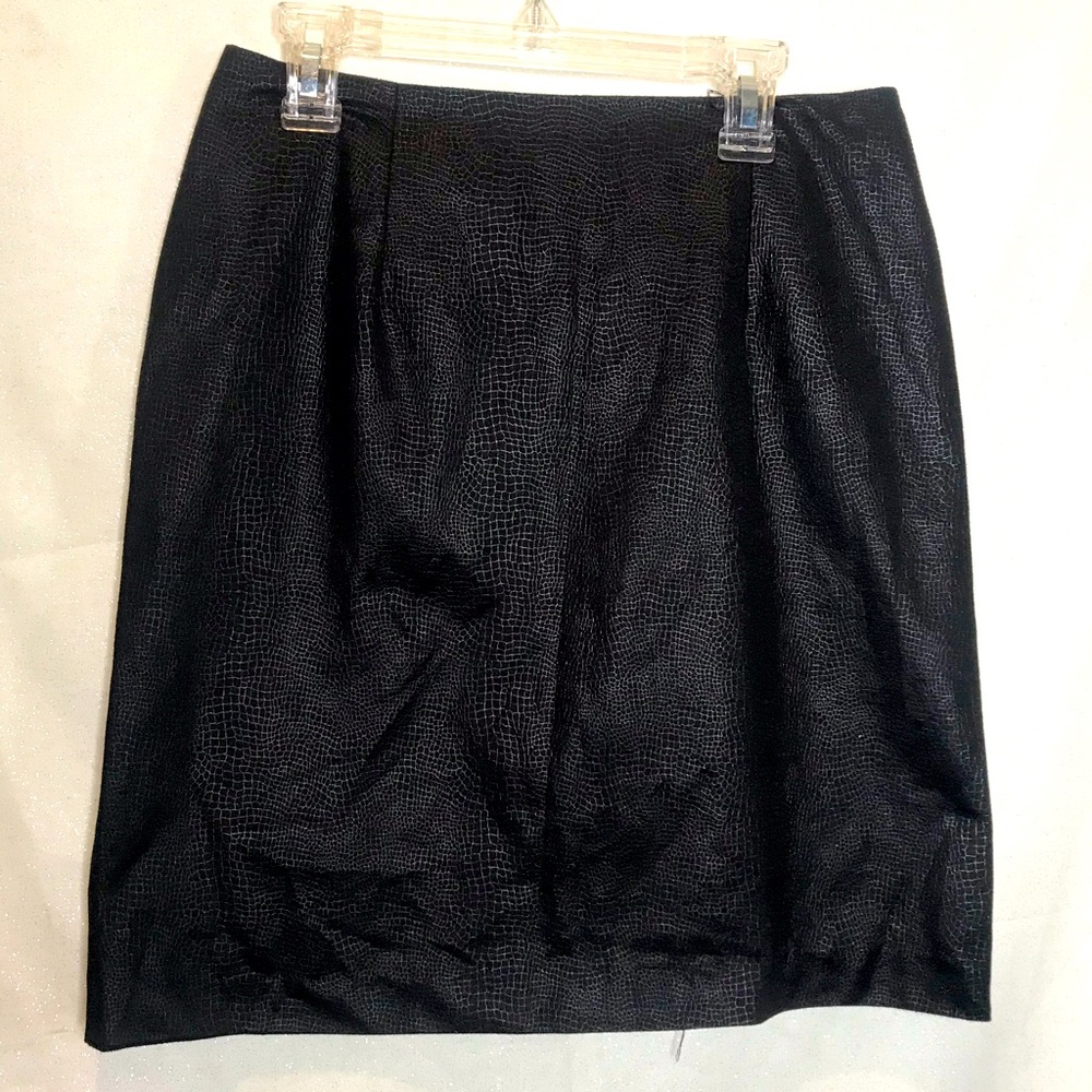 Textured Black Pencil Skirt